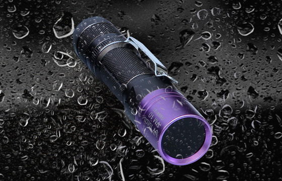 Portable Ultraviolet UV Lamp for Fluorescence Penetrant Testing and Leak Detection
