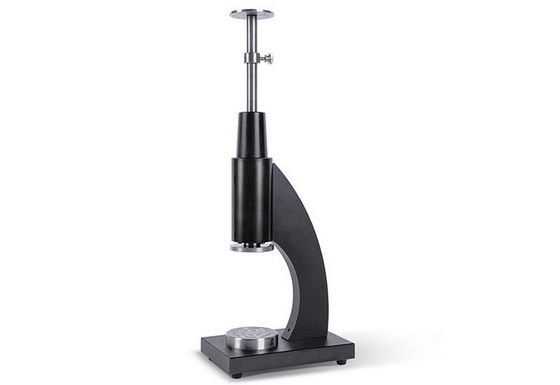 Compact Structure Universal Clamp Fixture for Holding Irregular Specimens