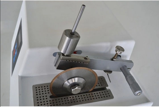 Low Speed 10-600rpm Metallographic Cutting Machine iCut-864 80W With Diamond Saw