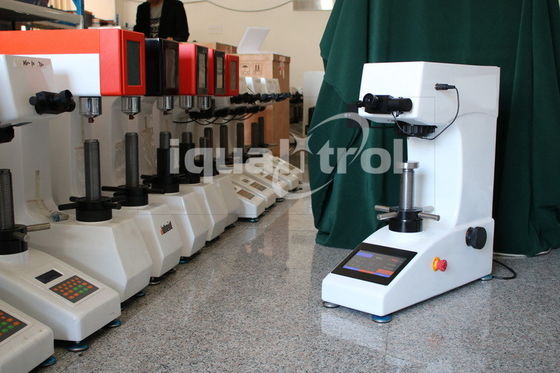 Loading 30Kgf Vertical Space 170mm Vickers Hardness Tester with Manual Turret